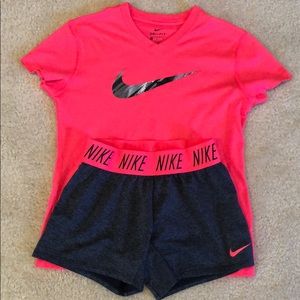 Nike Matching Sets - Nike T-shirt/Short Matching Set Nike Matching Sets - Nike T-shirt/Short Matching Set